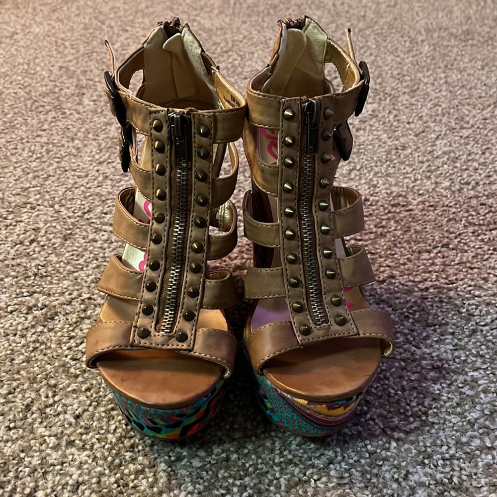 Betsyville Colorful Spike Wedges (Rare) - Picture 2 of 9